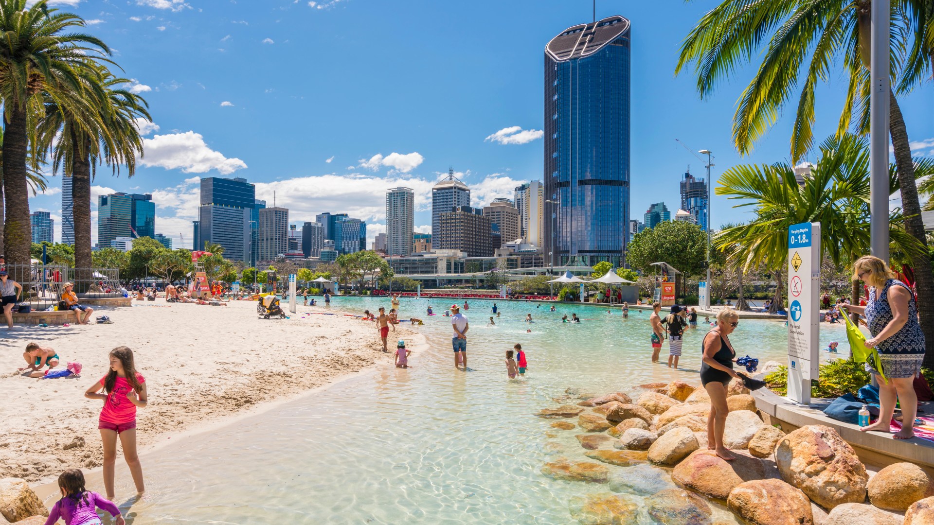 Iconic holiday company ‘returns’ after going bust three years ago with angry holidaymakers still out of poc…