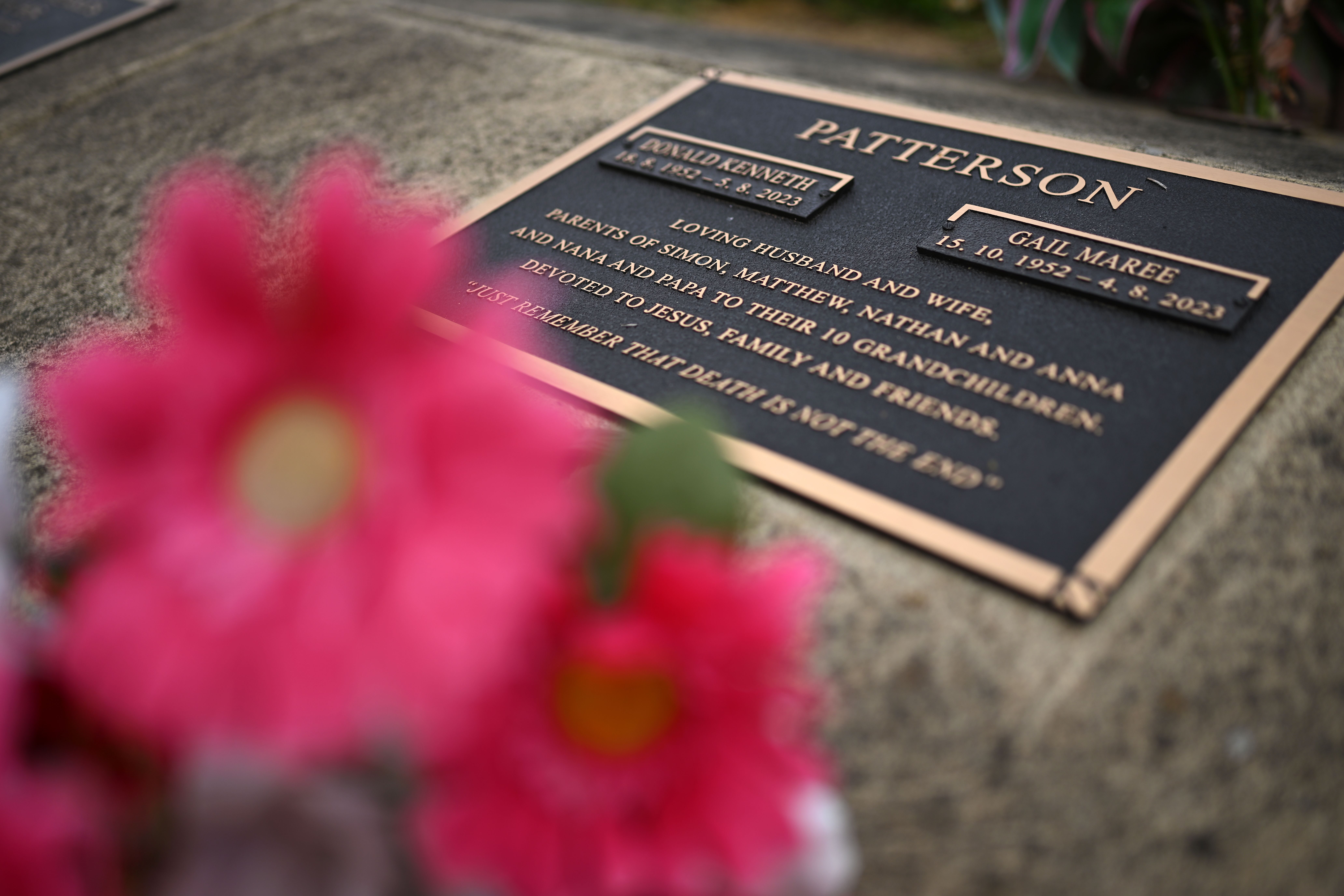 Memorial plaque for Don and Gail Patterson.