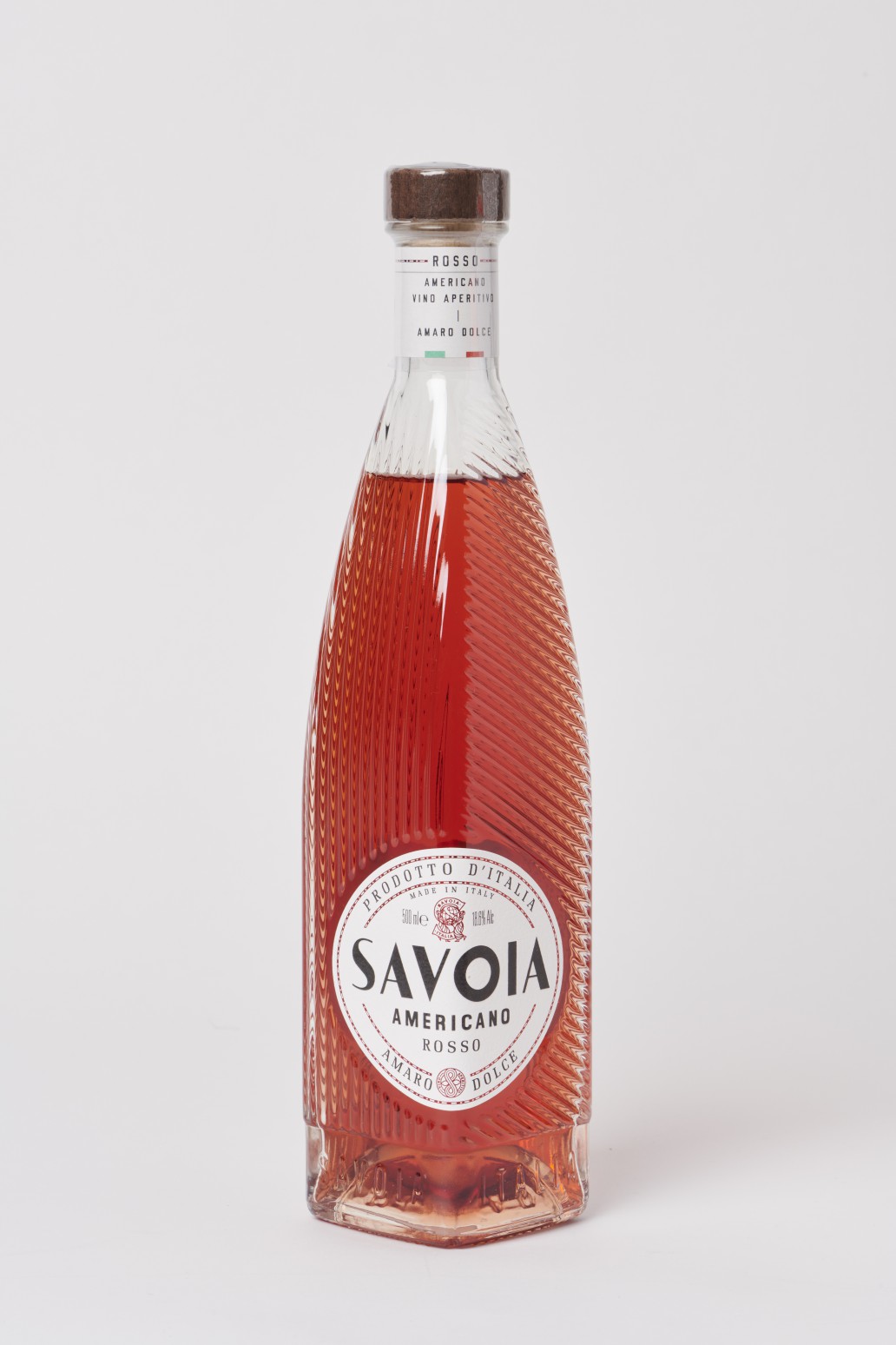Copyright STEWART WILLIAMS 07956 568150 THE SUN SUN FEATURES. Aperol Dupes Taste Test. Lynsey Hope puts Aperol dupes to the test. 22/5/25 Savoia Americano Rosso.....