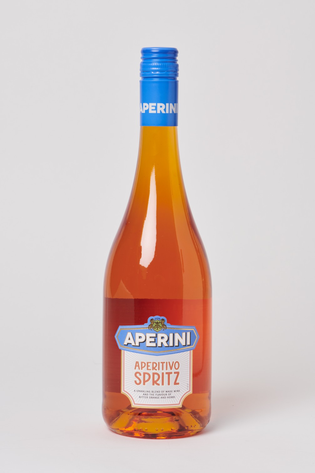 Copyright STEWART WILLIAMS 07956 568150 THE SUN SUN FEATURES. Aperol Dupes Taste Test. Lynsey Hope puts Aperol dupes to the test. 22/5/25 Aldi Aperini Aperitivo Spritz.....