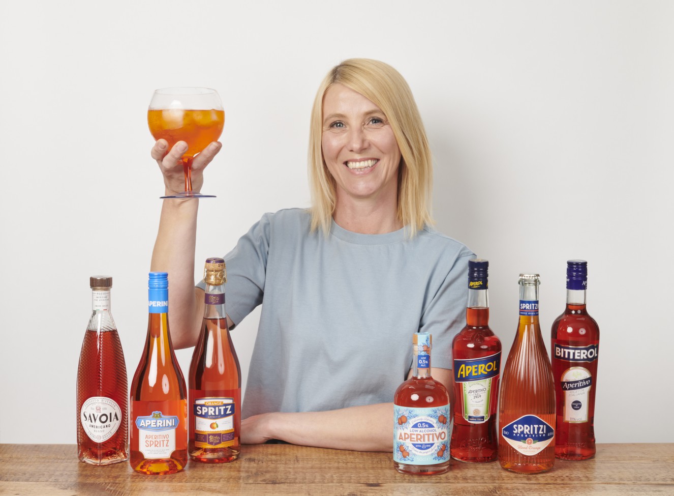 Copyright STEWART WILLIAMS 07956 568150 THE SUN SUN FEATURES. Aperol Dupes Taste Test. Lynsey Hope puts Aperol dupes to the test. 22/5/25 .....